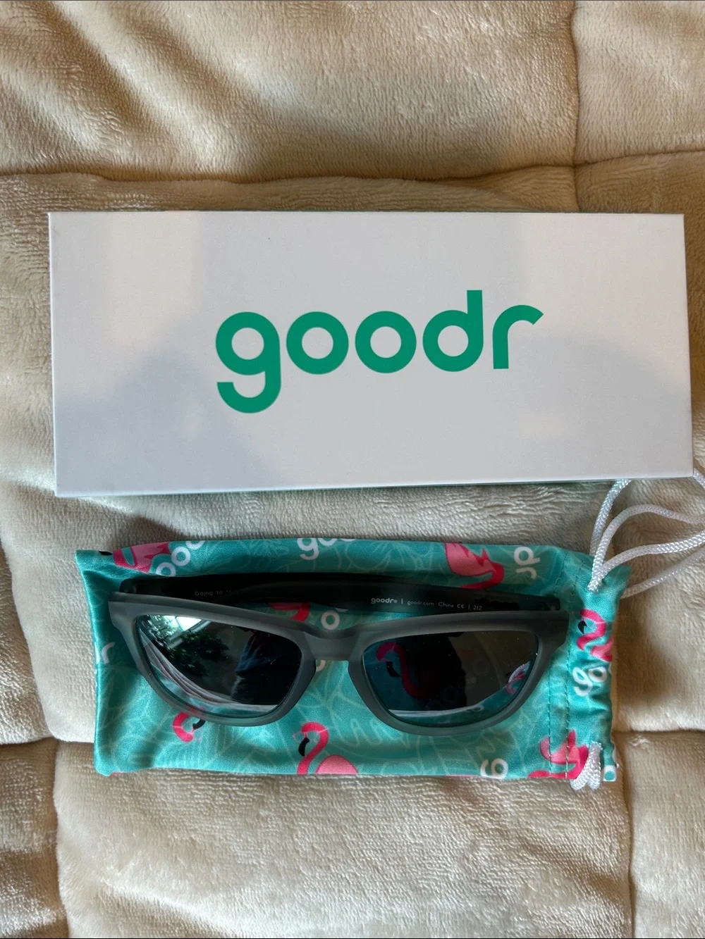 goodr Teal Flamingo Soft Pouch with Gray/Black Sunglasses (Includes Case)